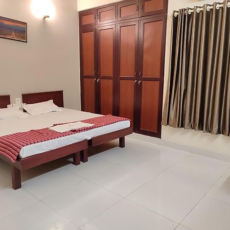 Orkuz Residency Apartman Kochi Kültér fotó