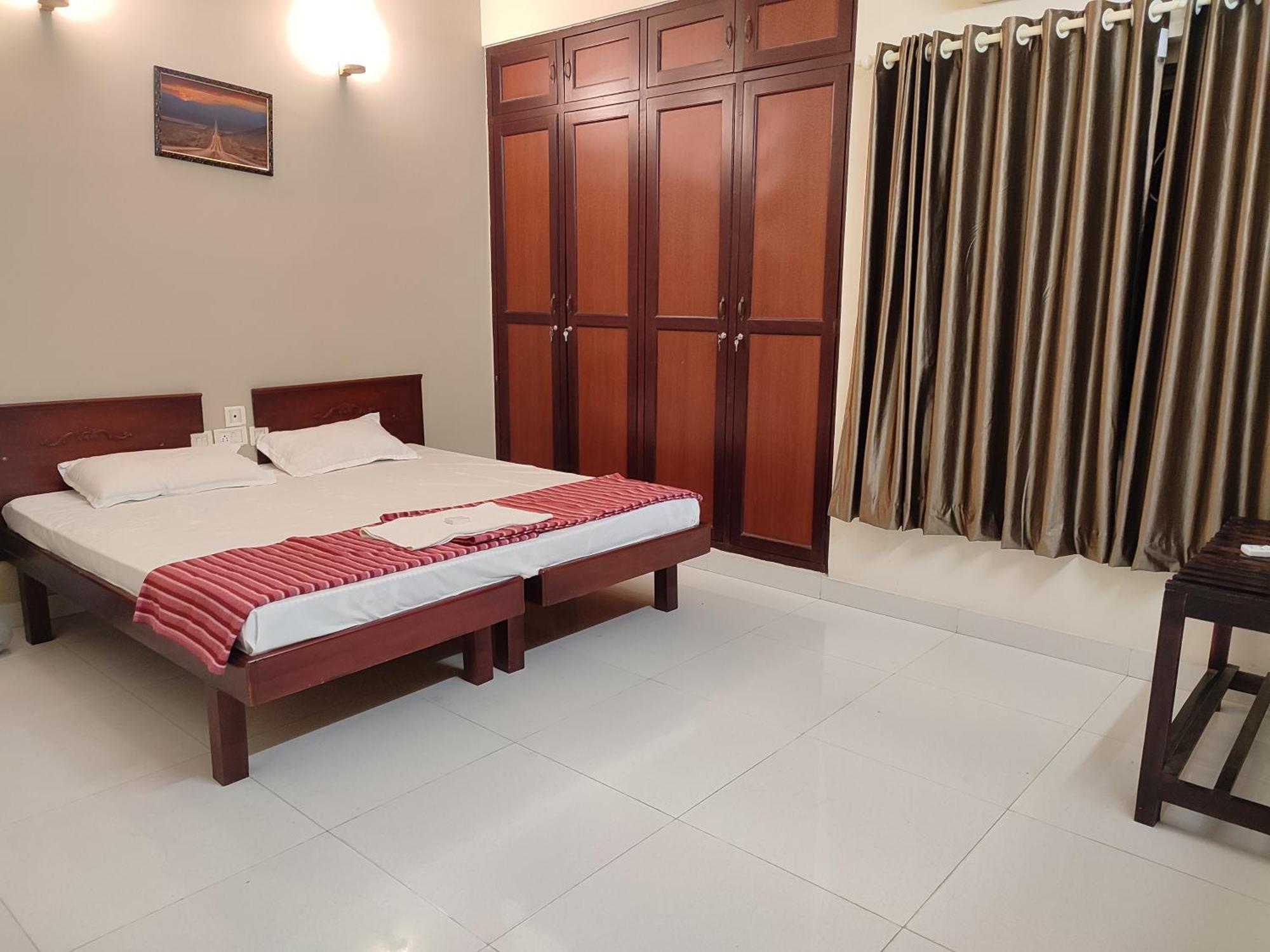 Orkuz Residency Apartman Kochi Kültér fotó
