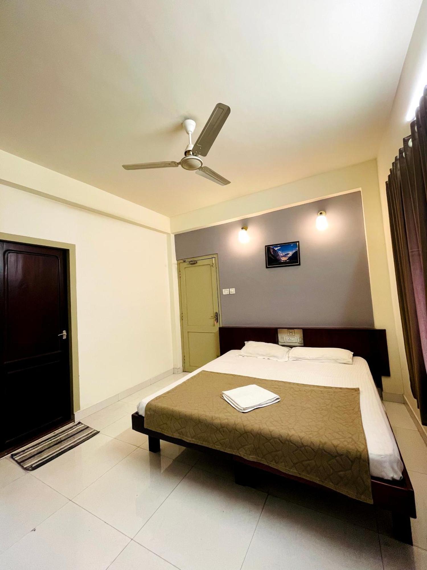 Orkuz Residency Apartman Kochi Kültér fotó